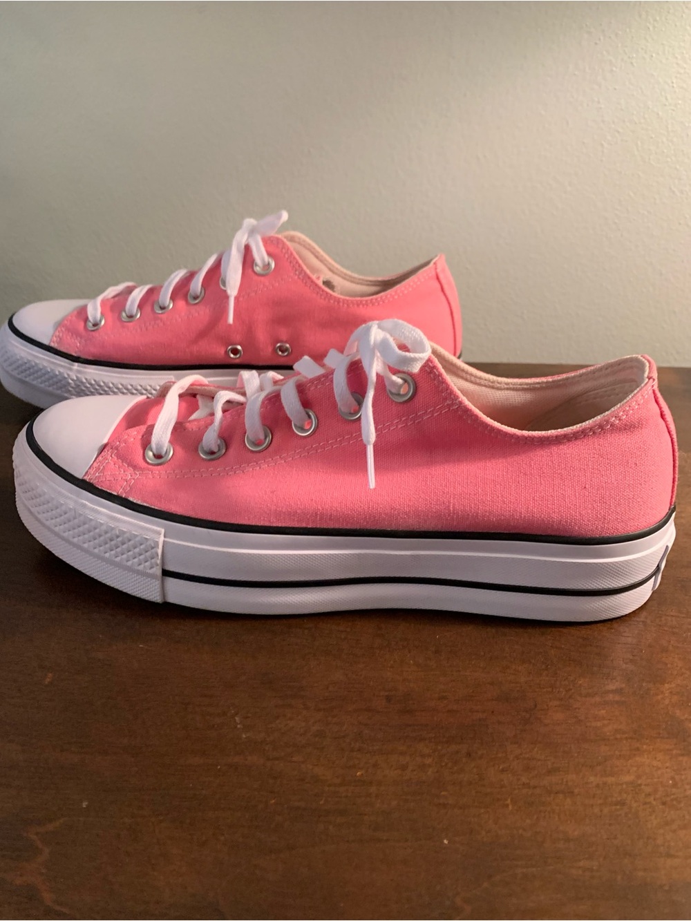Converse Pink Canvas Low-Top